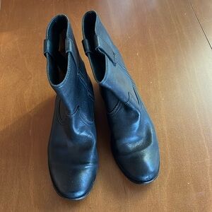 Frye Anna Shortie Ankle Booties 7.5M